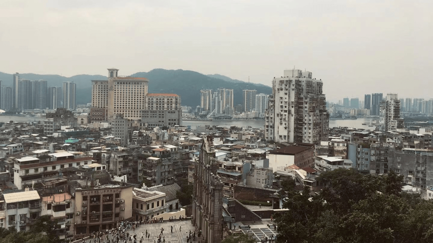 《乌合之众》群体的时代